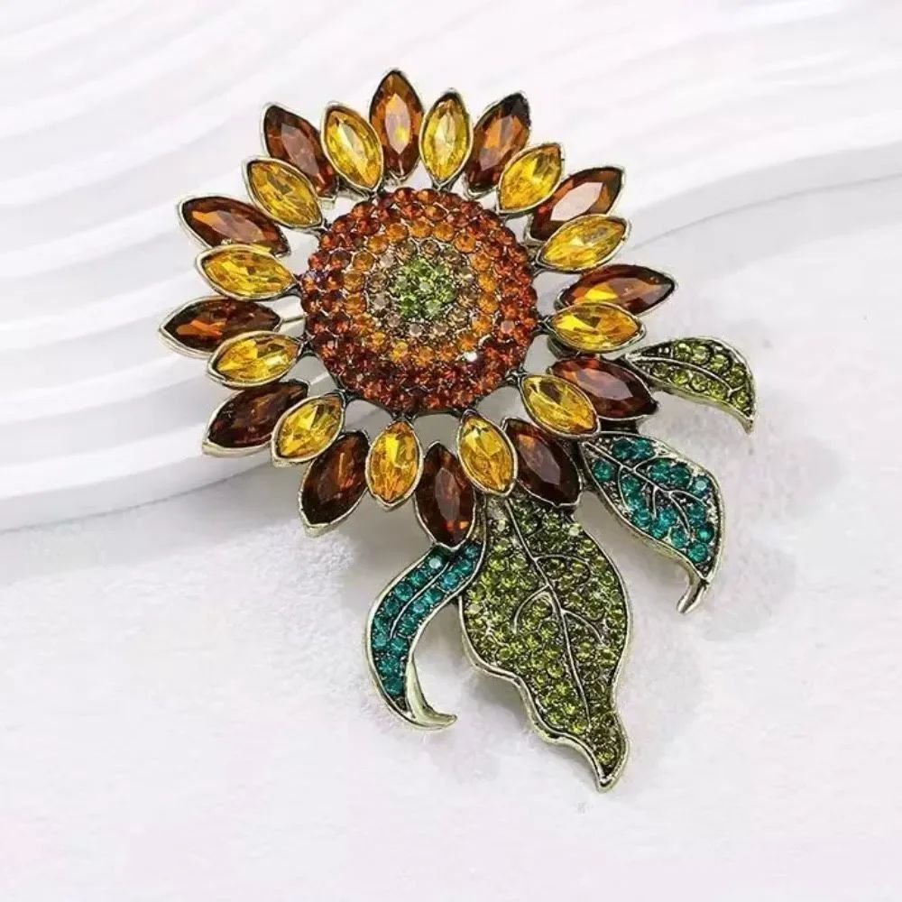 Sparkling Sunflower Crystal Brooch: A Ray of Sunshine for Your Collection New